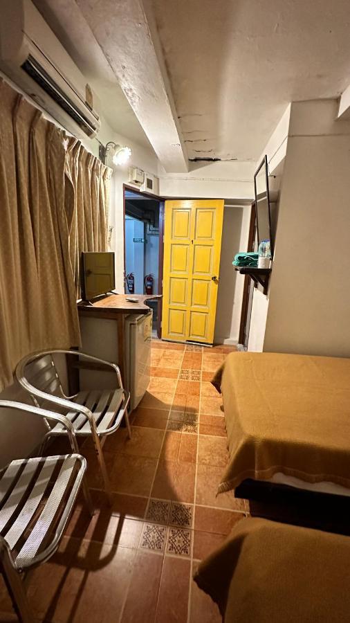 Relax Guest House Patong Exterior photo