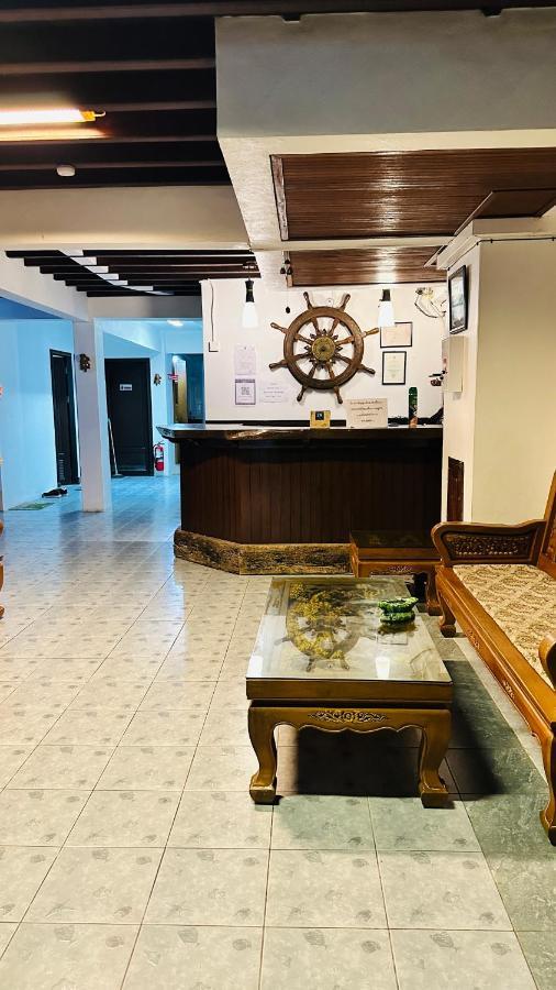 Relax Guest House Patong Exterior photo