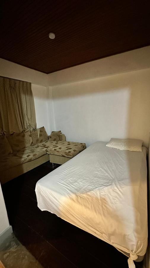 Relax Guest House Patong Exterior photo