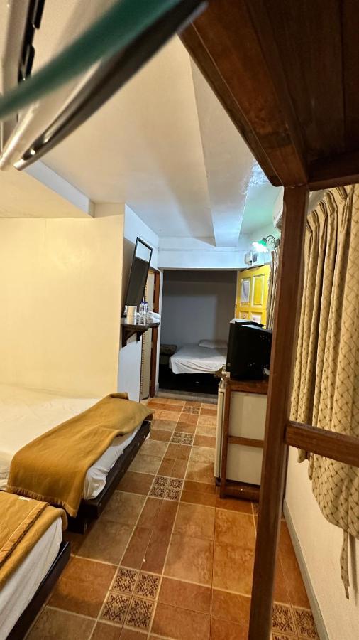 Relax Guest House Patong Exterior photo