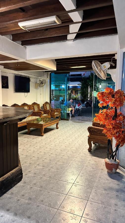 Relax Guest House Patong Exterior photo