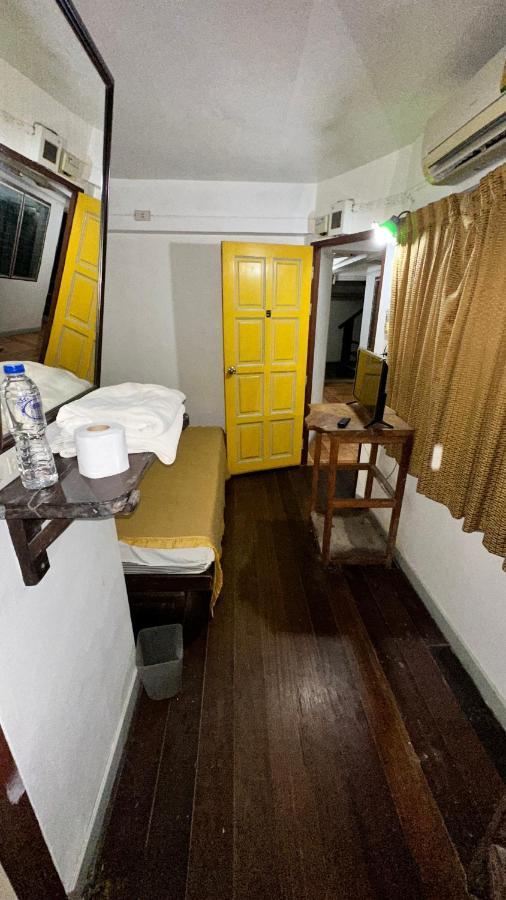 Relax Guest House Patong Exterior photo
